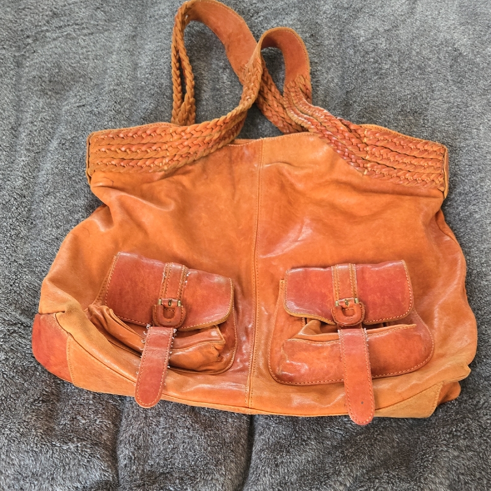 Stylish Tan Leather Tote Bag